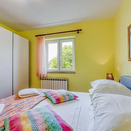 Brioni Colors Guest house 3*