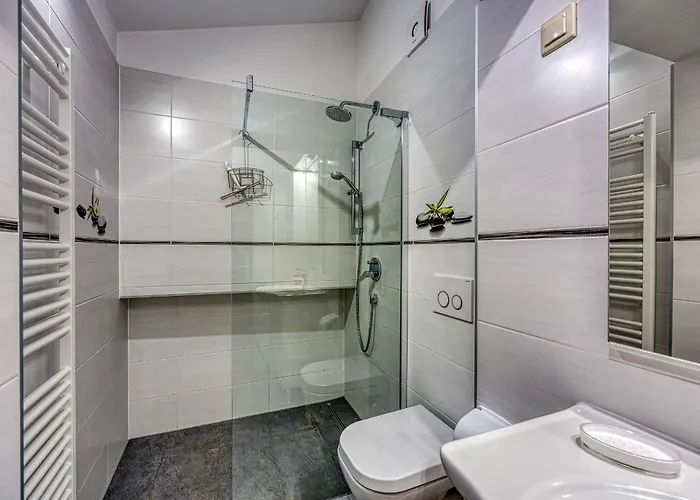 Brioni Colors Πανσιόν Πούλα