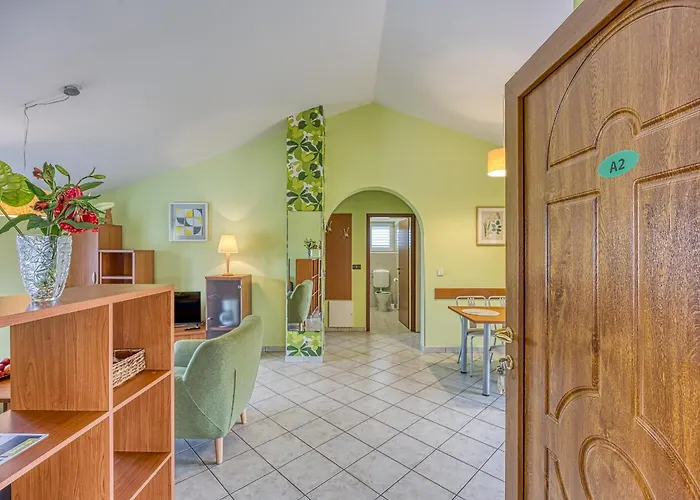 Πανσιόν Brioni Colors