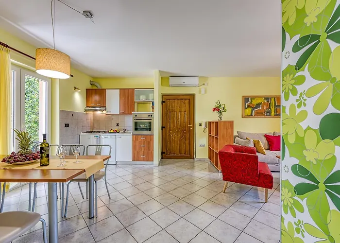 Brioni Colors Πανσιόν 3*